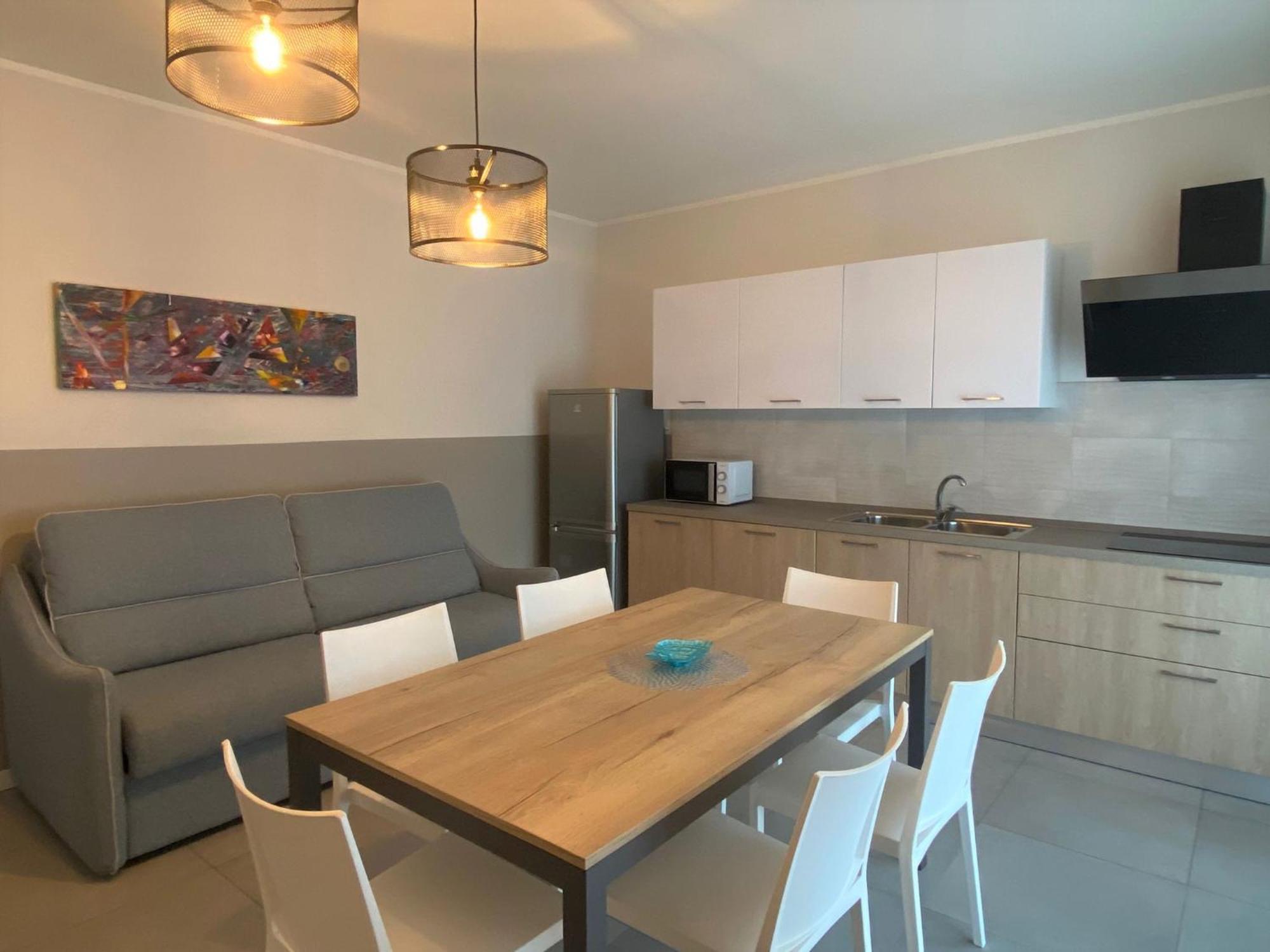 The Prince - Luxury Apartments With Pool Пескиера дел Гарда Екстериор снимка